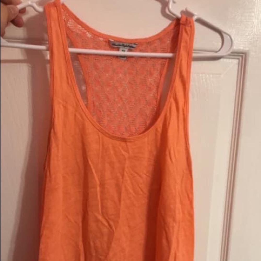 American Eagle coral-colored tank top